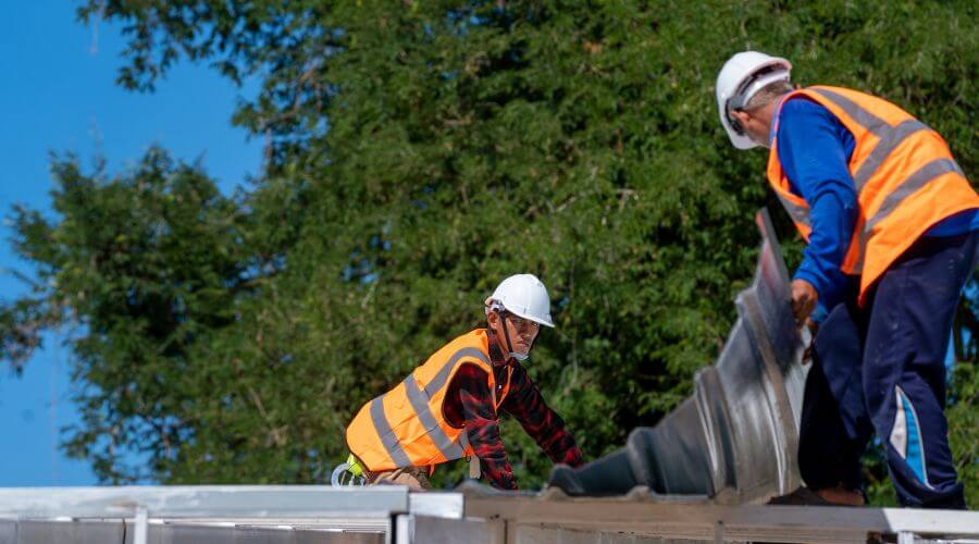 Professional residential roofers in Kim, CO